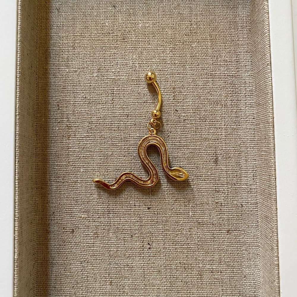 NWT!‼️SNAKE BELLYBUTTON RING! - Picture 4 of 7